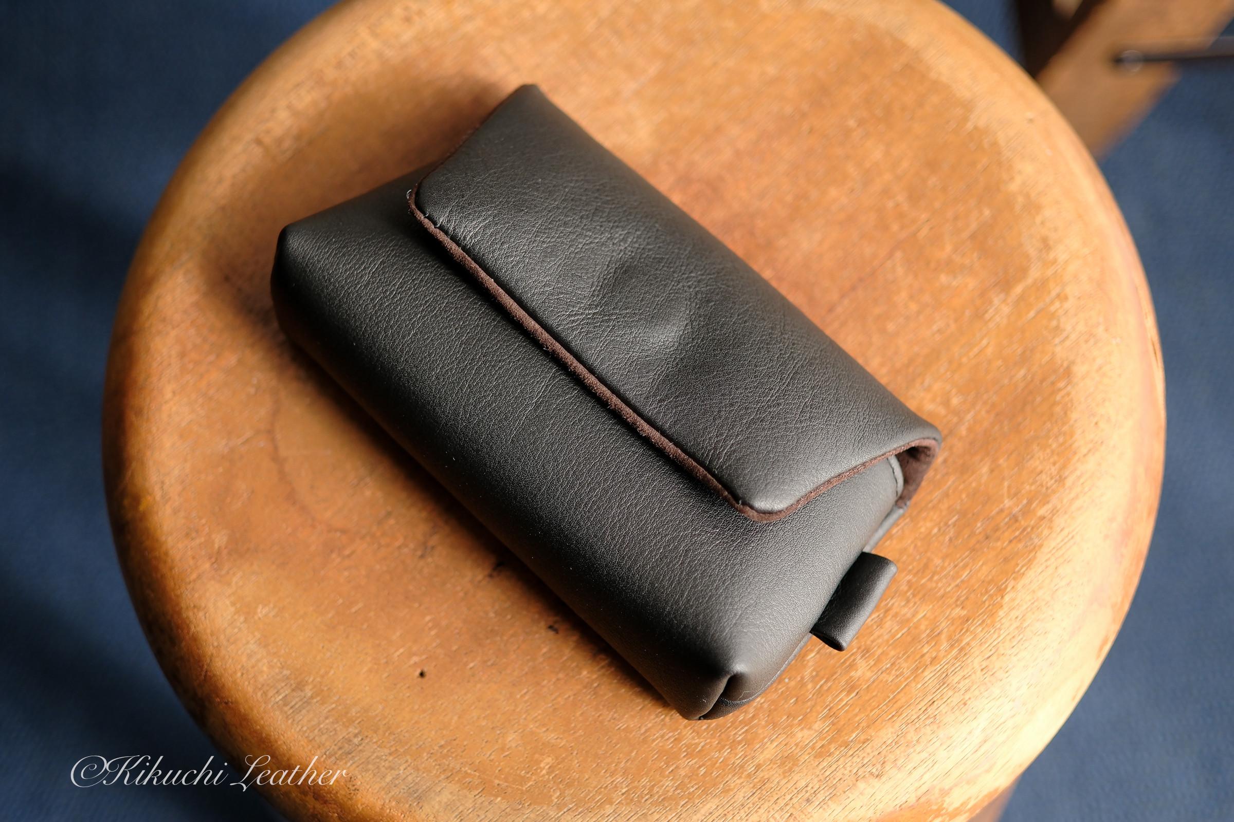 《WATERPROOF LEATHER》コンパクトカメラ用レザーカメラケース　Large　ブラック