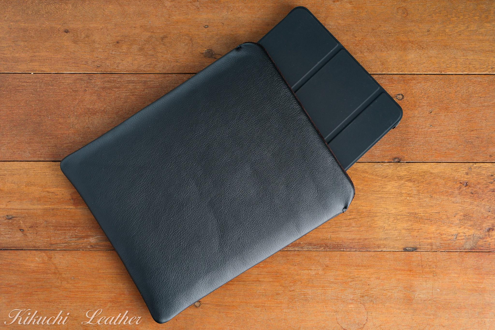 《WATERPROOF LEATHER》iPad 10.9インチ レザースリーブケース ブラック